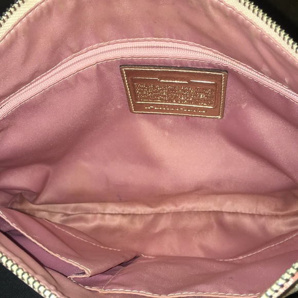 Coach Large crossbody or shoulder purse - Picture 3 of 3